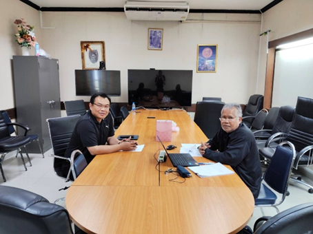ภาพที่ 4 การประชุมหารือข้อมูลและกำหนดพื้นที่ศึกษา ณ สำนักงานอุตสาหกรรมพื้นฐานและการเหมืองแร่ เขต 2 (สรข. 2) จังหวัดนครราชสีมา